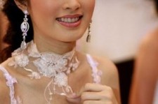霸州人妖皇后(中国富豪娶人妖皇后)