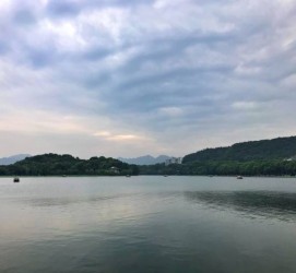 霸州杭州自助游(杭州自助游旅游攻略)