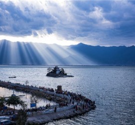 霸州洱海旅游攻略(成都到洱海旅游攻略)