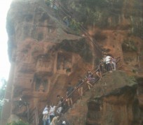 霸州乐山旅游攻略(乐山旅游攻略自由行路线推荐)