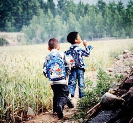 霸州河南一家四口结伴游中国2个月(河南适合一家四口旅游的地方)