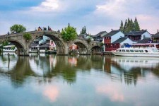 霸州上海旅游攻略(上海旅游攻略手抄报)
