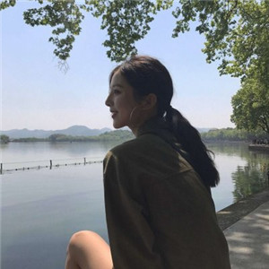 霸州私人伴游网带你看到天际，白色盐湖无际，蓝色天空无边