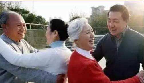陪老伴游遍中国(陪老伴游遍中国作文)
